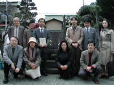 小田原市内清光寺にある墓前にて